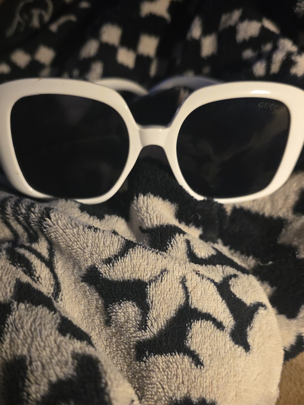 Gucci White Oversized Square Sunglasses with Black Lenses